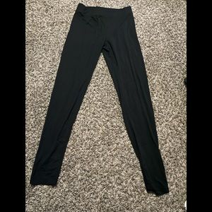“a new day” black leggings  ✨ 30% OFF BUNDLE 2+ items ✨